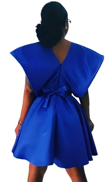 Monarca <h4 id='idTitleSubProduct'></noscript>Blush blue wide-sleeves pocket-skirt satin party dress</h4>